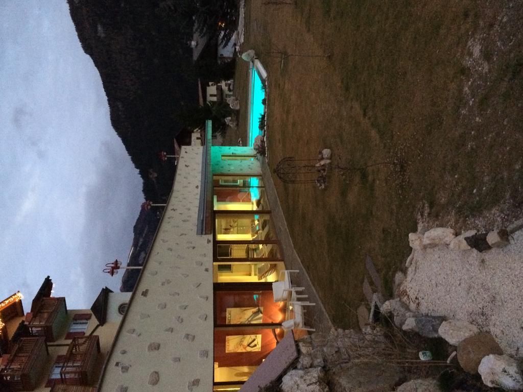 Nature Wellness Hotel Renato ヴィーゴ・ディ・ファッサ エクステリア 写真